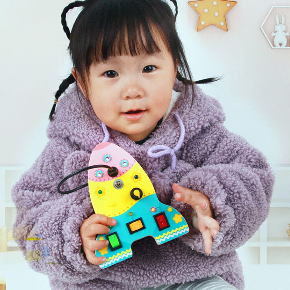 Tableau Montessori BusyBoardCircuit Fusée | BusyBoardCircuit éducatif Fusée | Jeu Montessori interactif Fusée